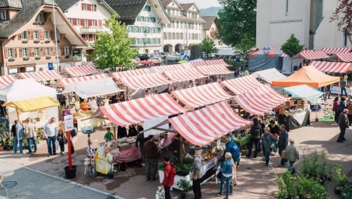 Kräuter- und Wildpflanzenmarkt